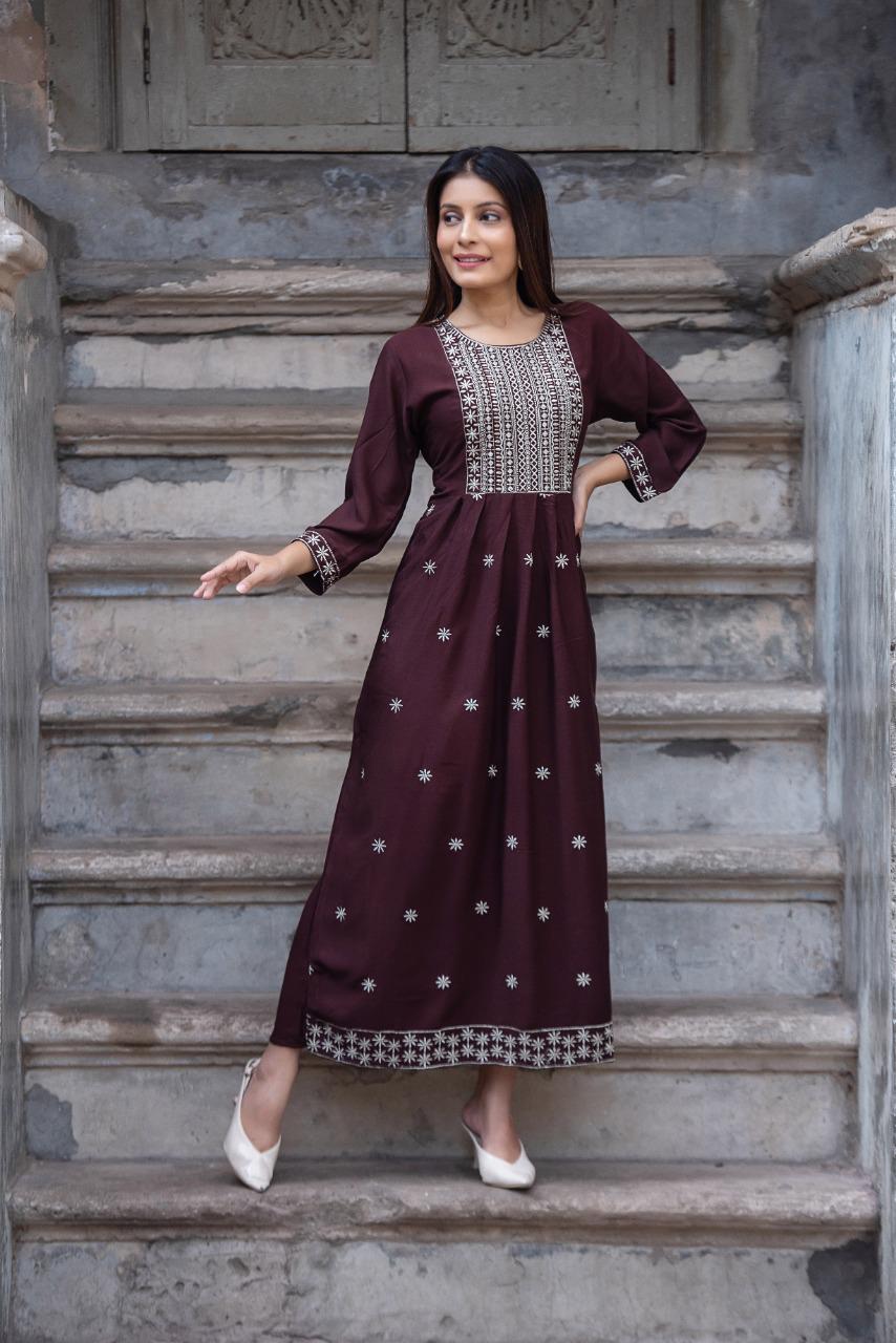 Izhar 01 New Heavy Ethnic Wear Rayon Printed Long Designer Kurti Collection